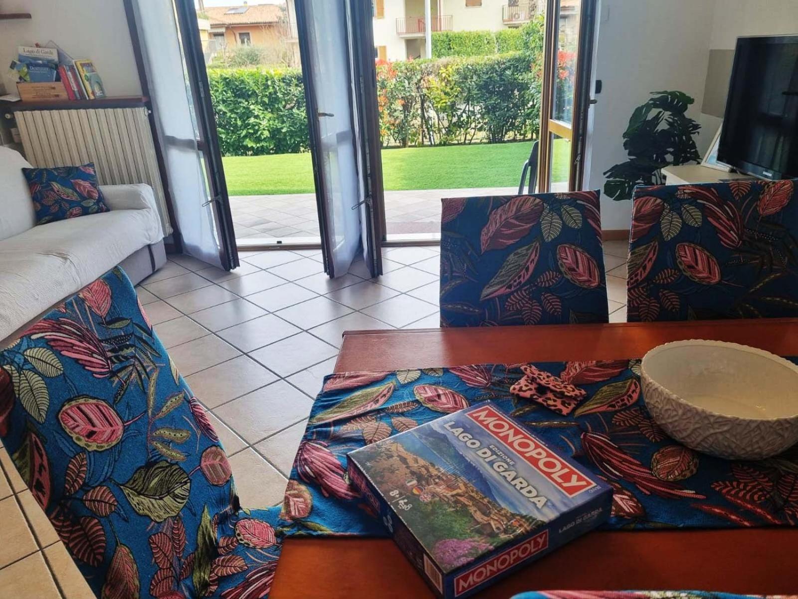 Luminoso Trilocale Con Piscina E Giardino Privato Leilighet Desenzano del Garda Eksteriør bilde